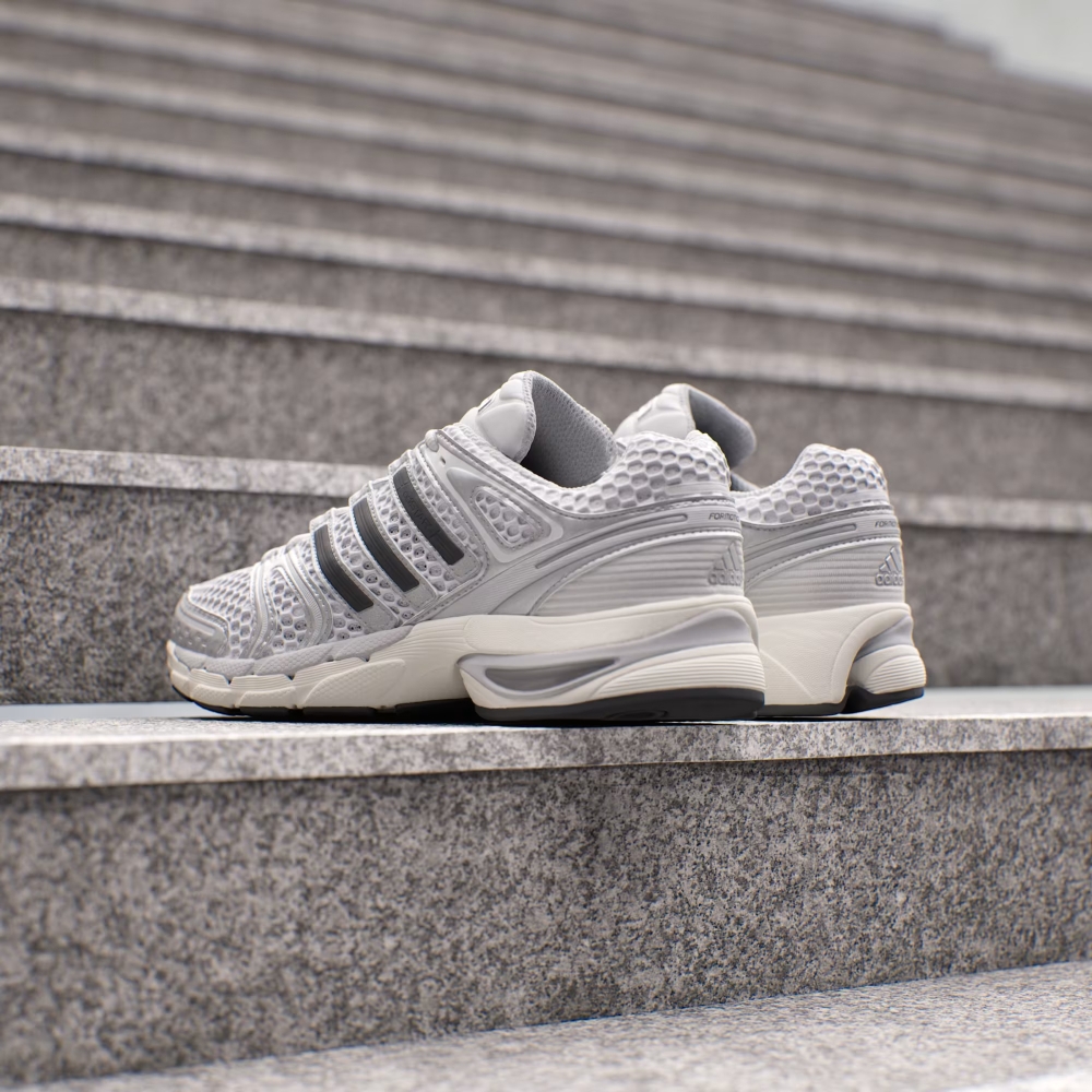adidas Adistar Control 5