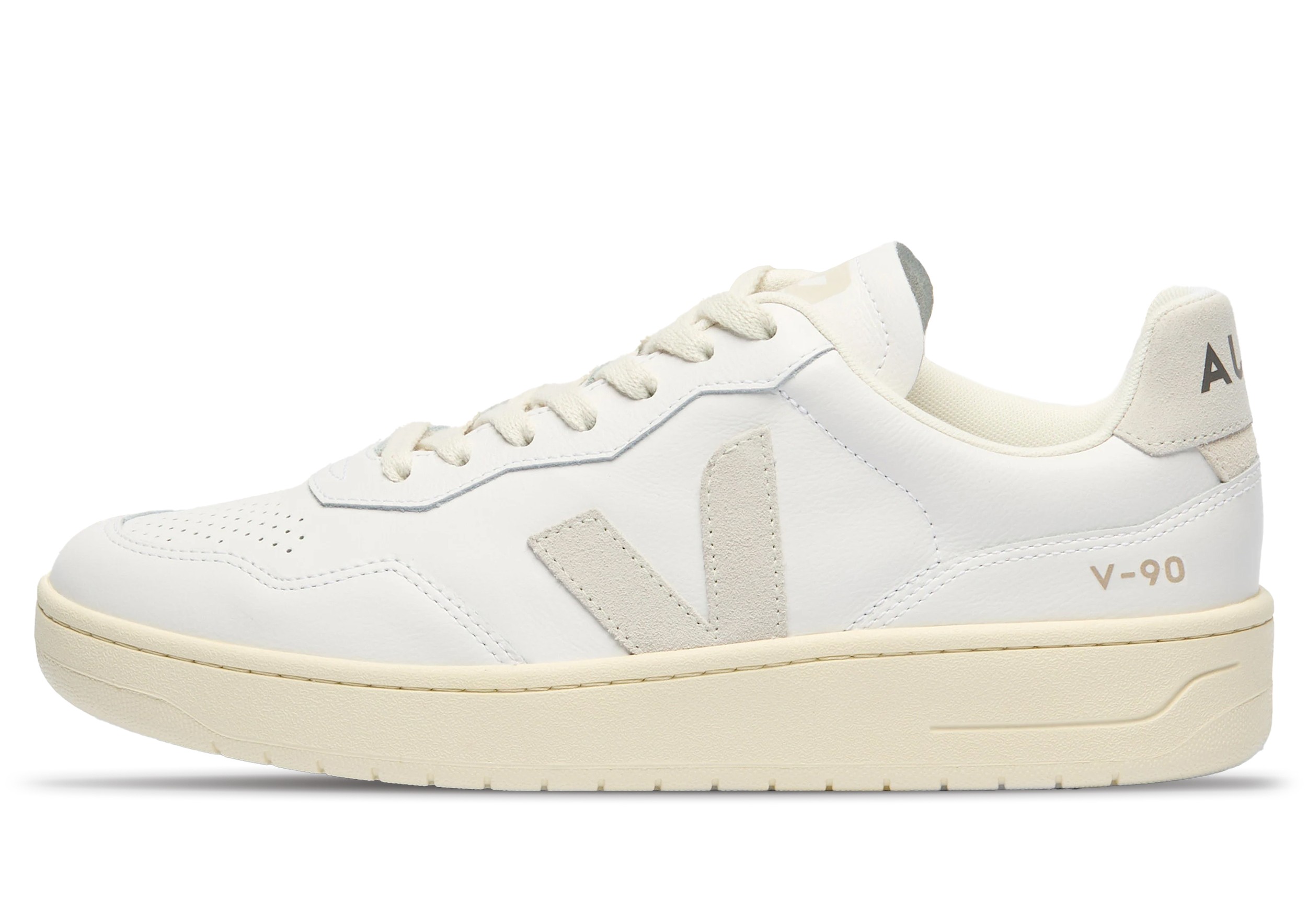 Veja V-90 Leather