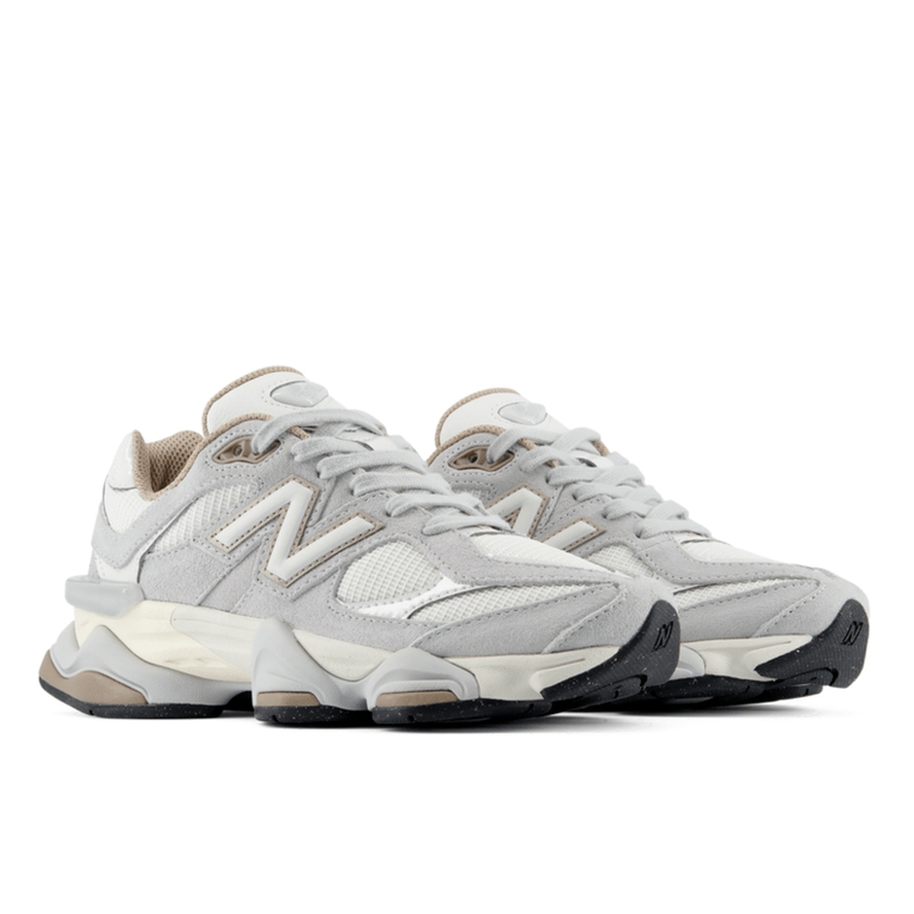 New Balance U906011M