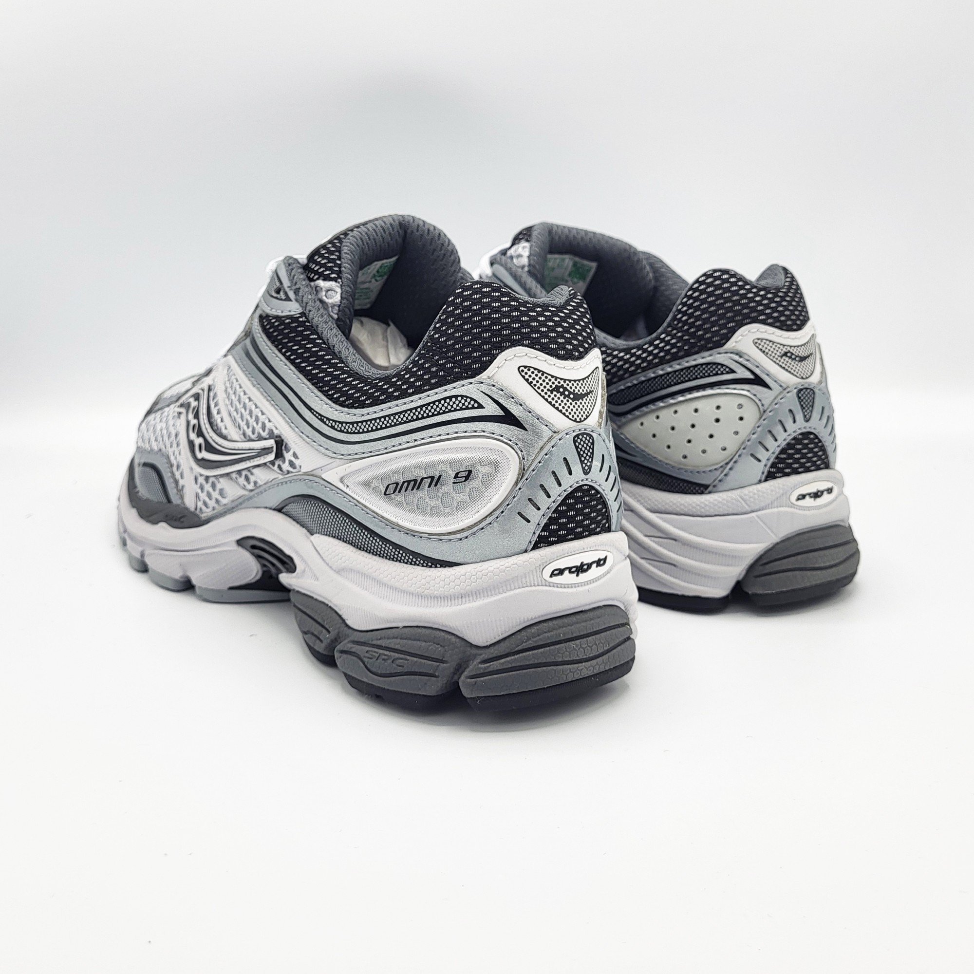 Saucony Progrid Omni 9